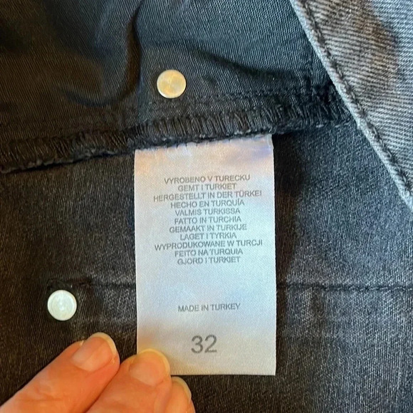 Ragged ORGANIC BUTT CUT JEAN CHARCOAL, NWOT - Picture 9 of 17